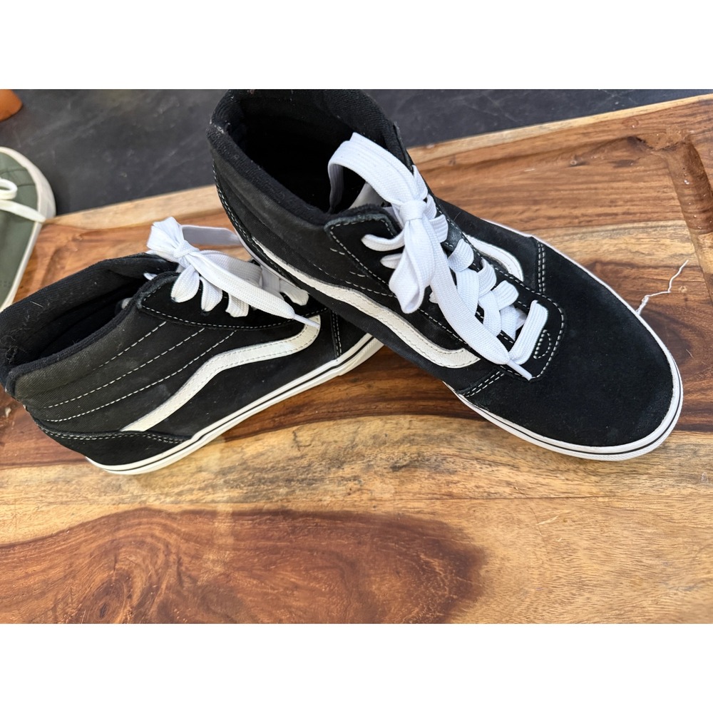 Vans Ward Mid Black White Suede Canvas Skate Shoes Youth 6.5 500714
